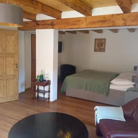 Stodola-soukromy Pro Dva S Venkovni Virivkou דירה קארלשטיין